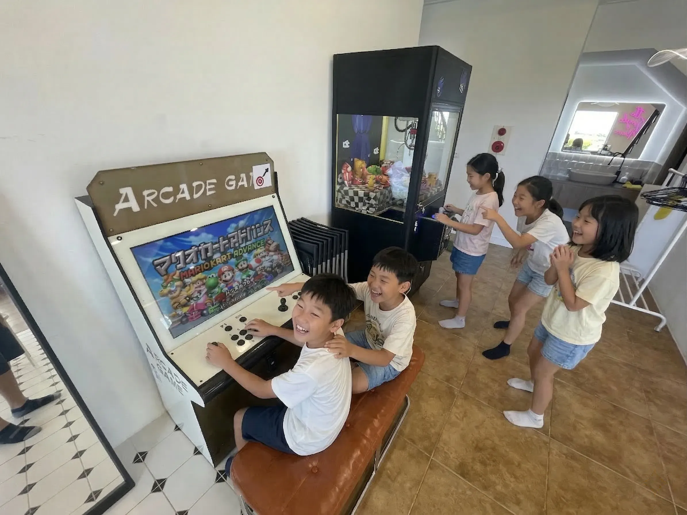 懷舊大型電玩與娃娃機